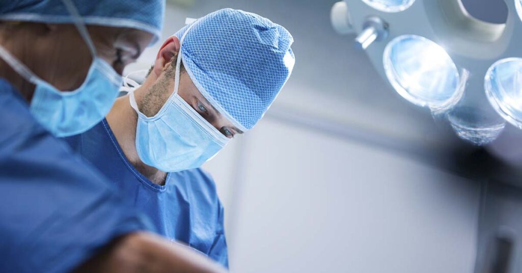 O que faz um cirurgião ortopedista? 1 O que faz um cirurgião ortopedista?